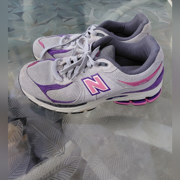 New Balance Men Size 7.5D Gray and Purple Running Shoes - Picture 1 of 12
